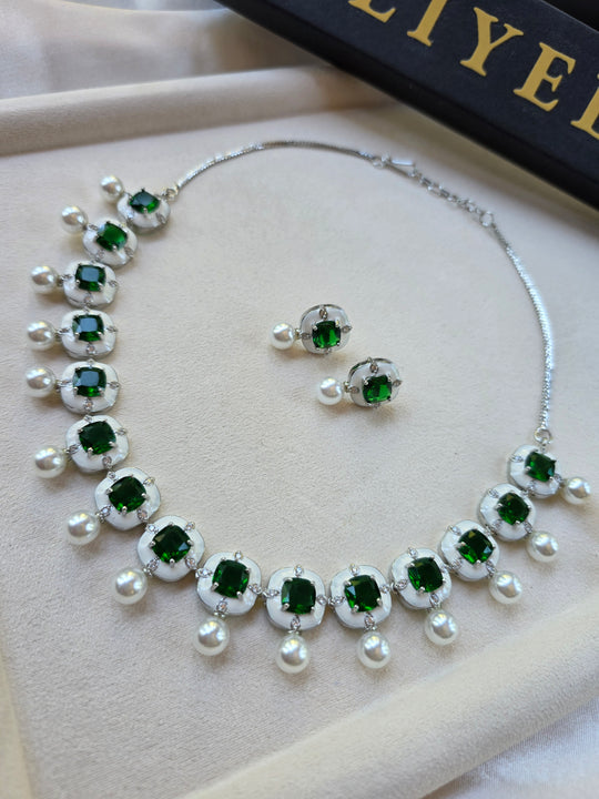 Emerald Green Enamel & Pearl Necklace Earrings Set — Rhea