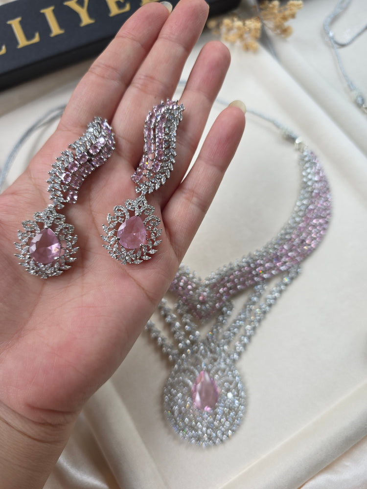 Beautiful Pink Sapphires Necklace Set — Vita
