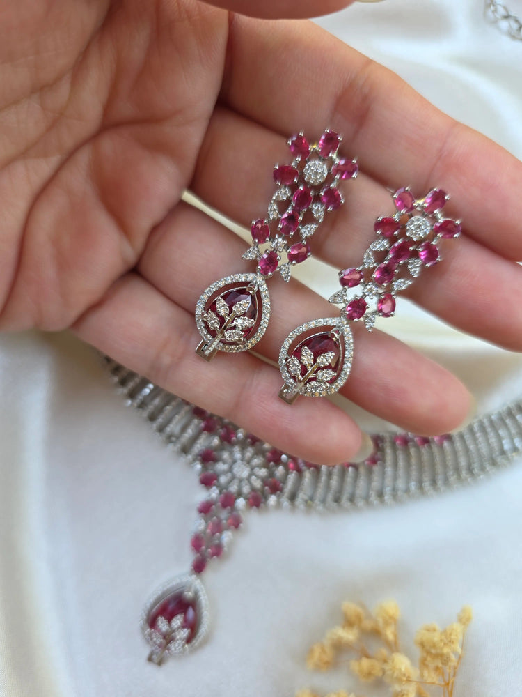 Aroa - Bold Red Garnets Necklace Set With Earrings