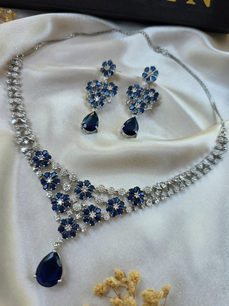 Jina - Beautiful Floral Gemstones Necklace Set with Earrings