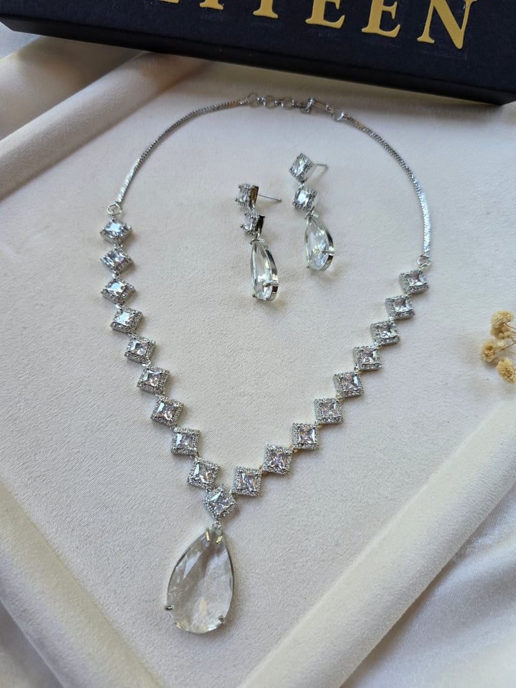 Mahi - Clear Quartz Necklace Set with Earrings