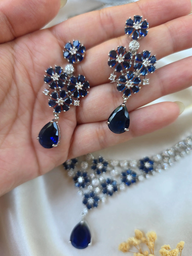 Jina - Beautiful Floral Gemstones Necklace Set with Earrings