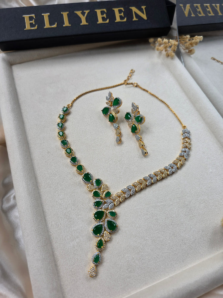 Elegant Gold Emerald Necklace Set — Gita