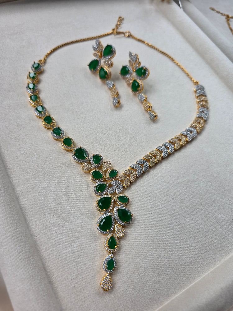 Elegant Gold Emerald Necklace Set — Gita