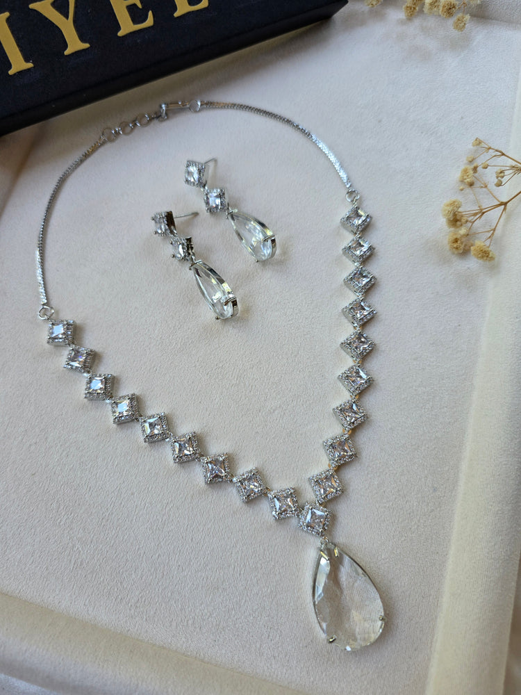 Mahi - Clear Quartz Necklace Set with Earrings