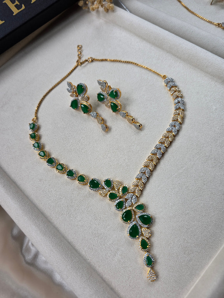 Elegant Gold Emerald Necklace Set — Gita