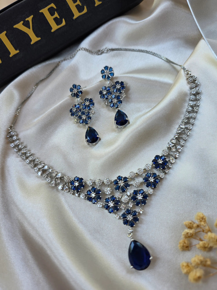 Jina - Beautiful Floral Gemstones Necklace Set with Earrings