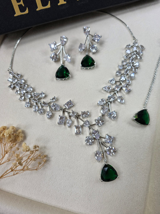 Mona - Deep Emerald Green Necklace Set With Earrings and Tika