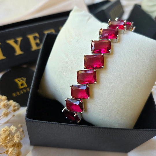 Feva - Red Garnets Bracelet